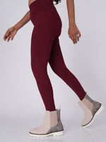 Load image into Gallery viewer, Flexifit Maroon Soho leggings
