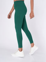 Load image into Gallery viewer, Movease 7/8 Green Leggings
