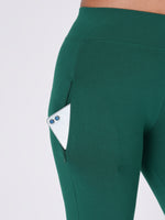 Load image into Gallery viewer, Movease 7/8 Green Leggings
