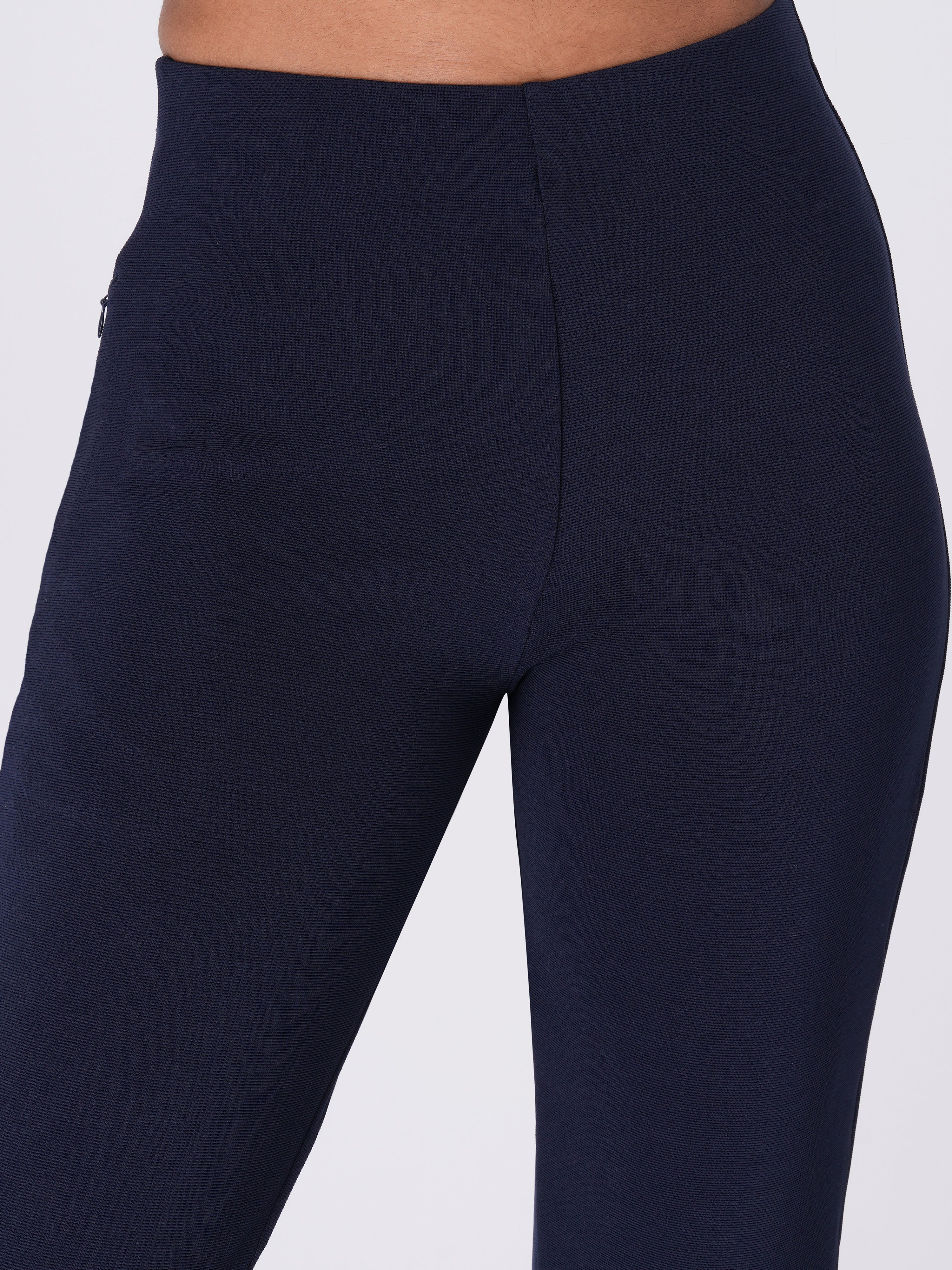 Bi-Stretch Upbeat Shape Mode Pants