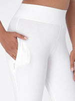 Load image into Gallery viewer, Flexifit White Soho leggings
