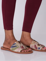 Load image into Gallery viewer, Flexifit Maroon Soho leggings
