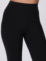 Load image into Gallery viewer, Flexifit Black Soho leggings
